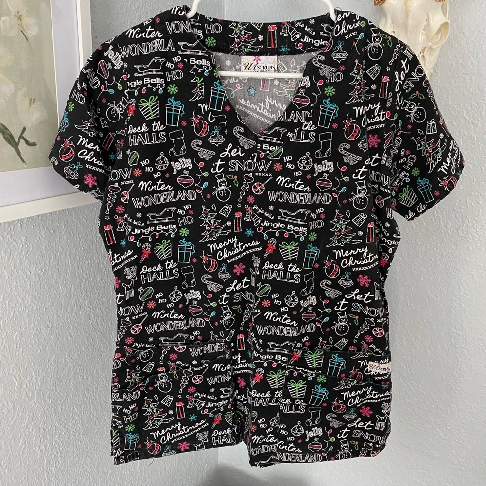 Scrub set